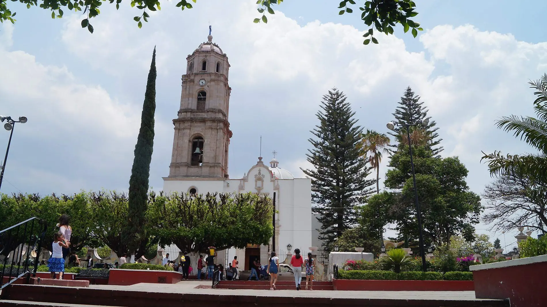 parroquia de indaparapeo